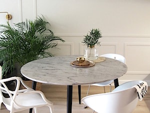 Dolce Vita - Mała biała jadalnia, styl nowoczesny - zdjęcie od TYMA PROJEKT