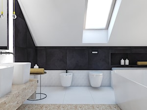 Projekt domu jednorodzinnego 6 - Duża na poddaszu z dwoma umywalkami łazienka z oknem, styl nowoczesny - zdjęcie od BAGUA Pracownia Architektury Wnętrz