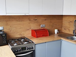 Mała kuchnia w bloku - Kuchnia, styl skandynawski - zdjęcie od Amicus Design
