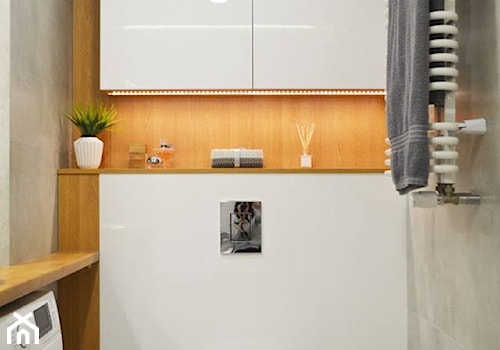 PasteLOVE wnętrze - Mała na poddaszu bez okna z pralką / suszarką łazienka, styl skandynawski - zdjęcie od Amicus Design