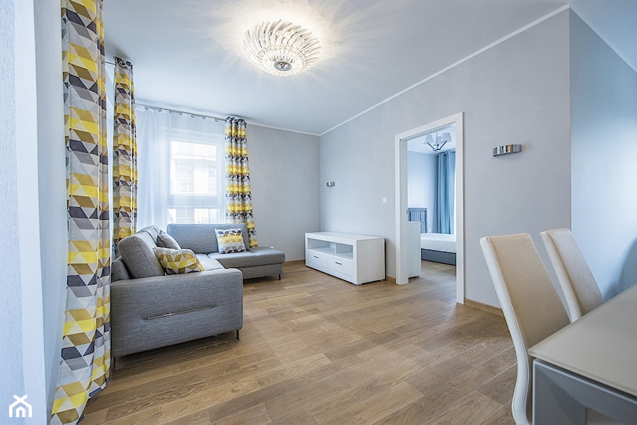 Mieszkanie 2 pokoje - Średni szary salon z jadalnią, styl nowoczesny - zdjęcie od Fotelstudio-Krzysiek Kulesza