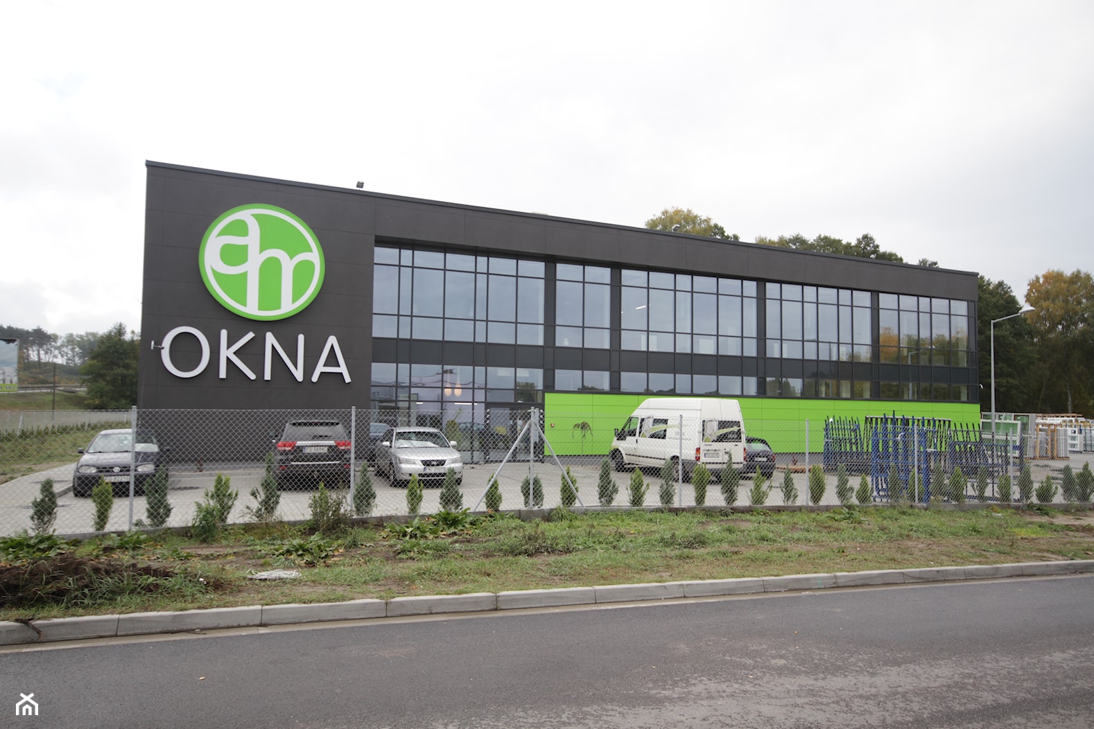 siedziba firmy AM OKNA" init-interior architecture industrial design Piotr Barański - zdjęcie od architekt1234 - Homebook