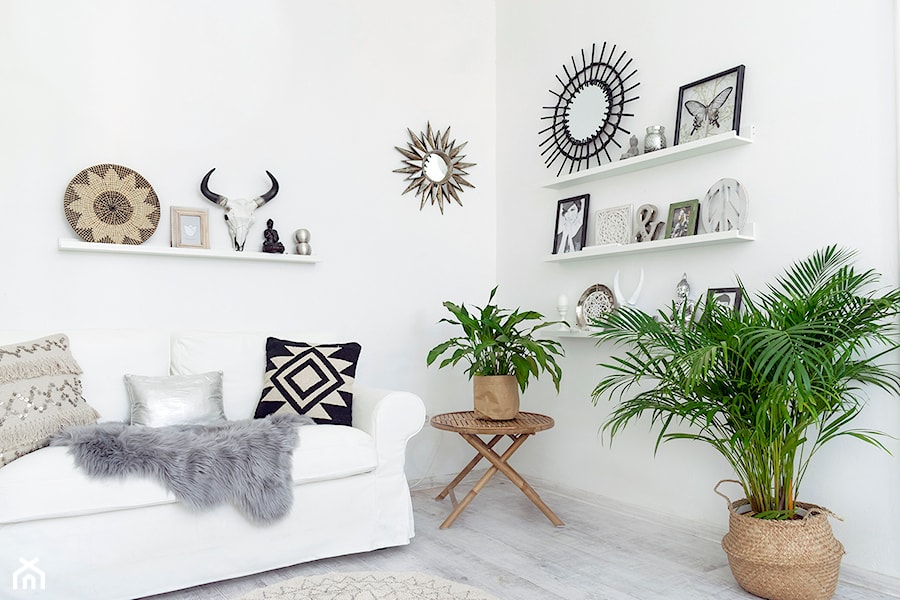 Mieszkanie w kamienicy - Średni biały salon, styl skandynawski - zdjęcie od Paulina