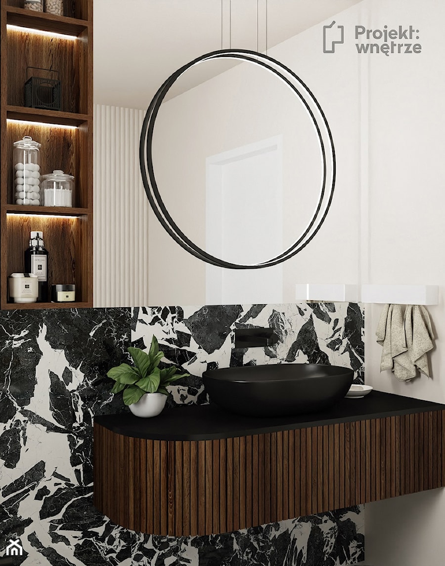 Mała łazienka z wanną z oknem styl nowoczesny minimalistyczny z WC beżowa czarna lamele okrągłe lustro oświetlenie punktowe ledowe wanna przyścienna czarna armatura - zdjęcie od PROJEKT: WNĘTRZE