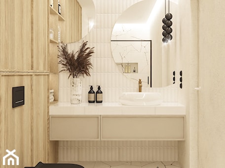Aranżacje wnętrz - Łazienka: Mała łazienka japandi z marmurem z prysznicem bez okna beżowa drewno białe płytki okrągłe lustro odpływ liniowy umywalka nablatowa wisząca szafka umywalkowa z szufladą białe płytki cegiełki mozaika wi - PROJEKT: WNĘTRZE. Przeglądaj, dodawaj i zapisuj najlepsze zdjęcia, pomysły i inspiracje designerskie. W bazie mamy już prawie milion fotografii!