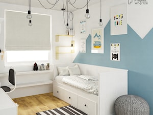Pokój chłopca z błękitem, w wersji IKEA - PROJEKT: WNĘTRZE www.projektwnetrze.com.pl - zdjęcie od PROJEKT: WNĘTRZE