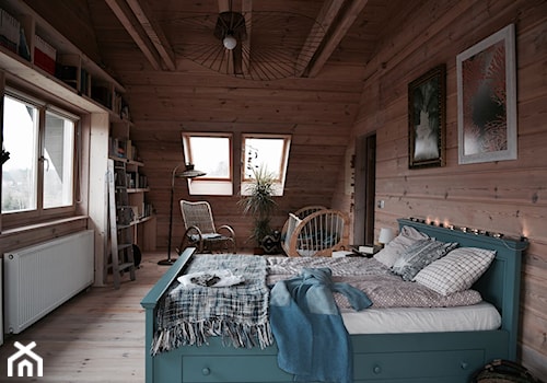 Dom - Duża sypialnia na poddaszu, styl nowoczesny - zdjęcie od Julia Rozumek