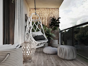 P_03_2018_KATOWICE - Duży z podłogą z desek z meblami ogrodowymi z donicami na kwiaty z fotelem wiszącym taras z tyłu domu, styl nowoczesny - zdjęcie od KREOWNIA studio projektowe