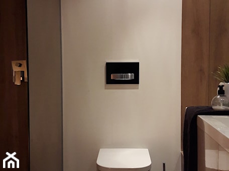 Aranżacje wnętrz - Łazienka: mała łazienka z biała płytą wielkoformatową - Atelier 37 | architektura & projektowanie wnętrz. Przeglądaj, dodawaj i zapisuj najlepsze zdjęcia, pomysły i inspiracje designerskie. W bazie mamy już prawie milion fotografii!