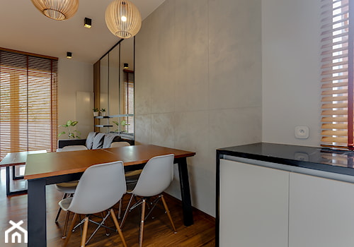 Salon z jadalnią otwartym aneksem kuchennym - zdjęcie od Atelier 37 | architektura & projektowanie wnętrz