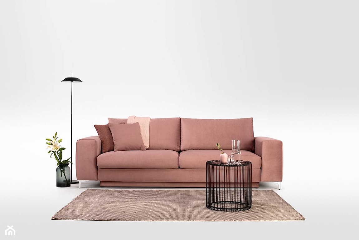 sofa moon, różowa sofa