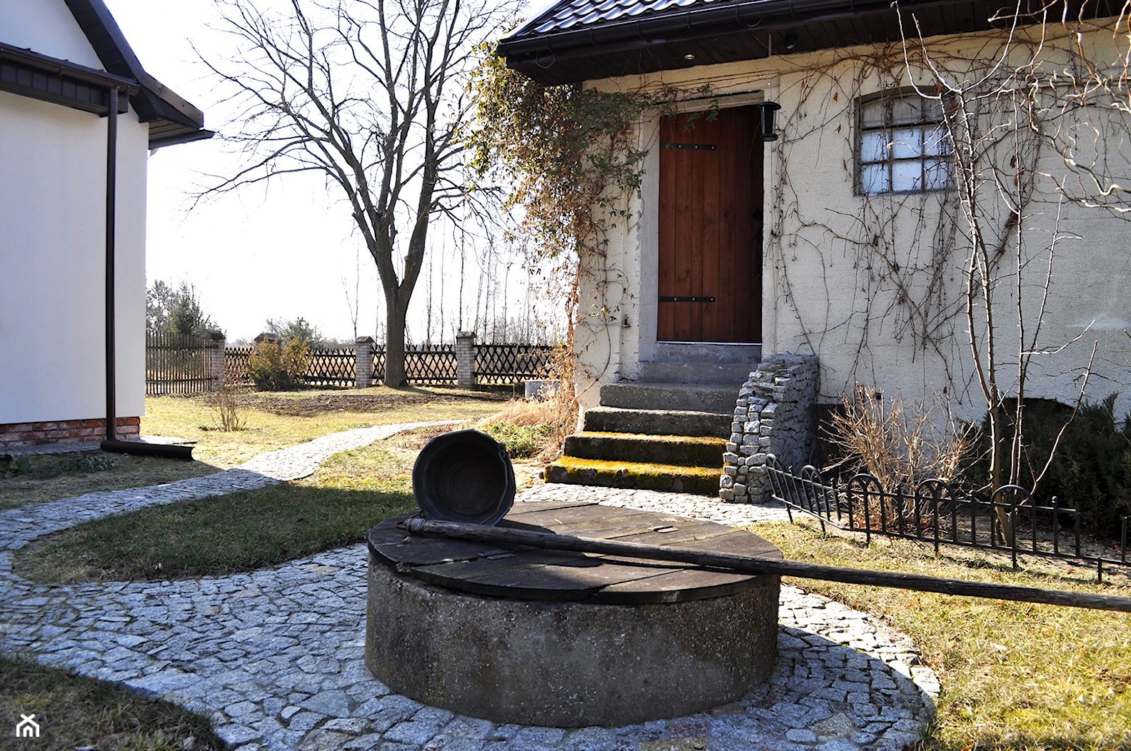 DOM W ŚREDNICY - Taras rustykalny, styl rustykalny - zdjęcie od Grzegorz Popiołek Projektowanie Wnetrz - Homebook