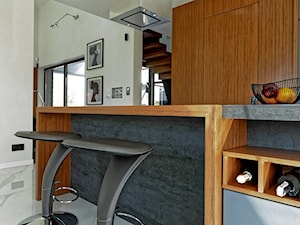 Dom w Złotowie - Średnia otwarta szara z zabudowaną lodówką kuchnia dwurzędowa, styl nowoczesny - zdjęcie od Grzegorz Popiołek Projektowanie Wnetrz