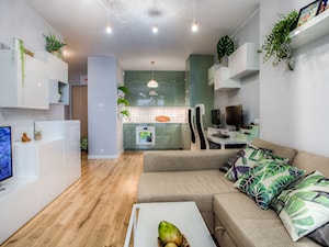 Mieszkanie dla młodych zapracowanych - Średni biały salon z kuchnią, styl skandynawski - zdjęcie od Jachtoma design