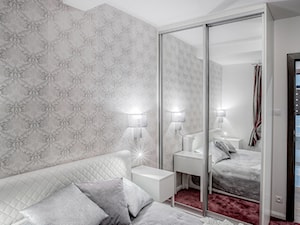 Sypialnia w bordo - Średnia biała sypialnia, styl nowoczesny - zdjęcie od Jachtoma design