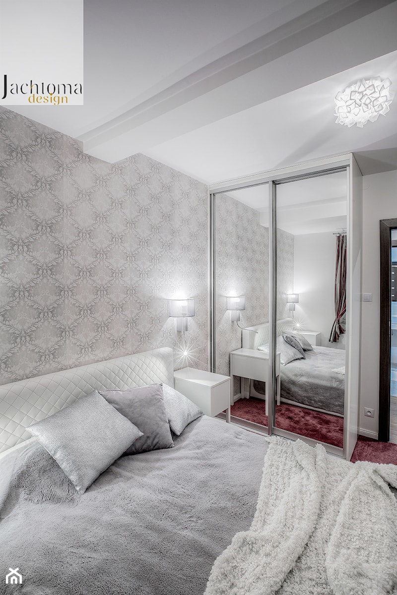 Sypialnia w bordo - Średnia biała sypialnia, styl nowoczesny - zdjęcie od Jachtoma design