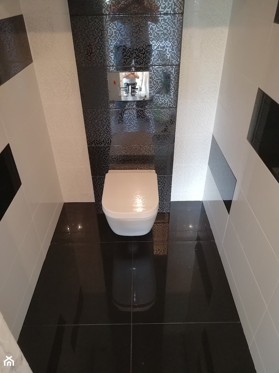 WC dla gości - Mała bez okna łazienka - zdjęcie od 5 Gwiazdek Wykończenia Wnętrz