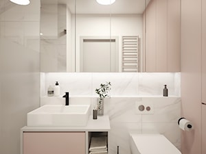 KLASYCZNA elegancja - Mała na poddaszu bez okna z lustrem łazienka, styl tradycyjny - zdjęcie od 2xKO Studio