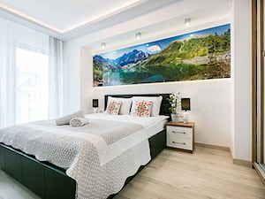 Aranżacja apartamentu w Zakopanem - Relax Lux - Mała biała sypialnia, styl skandynawski - zdjęcie od Meble ESKA