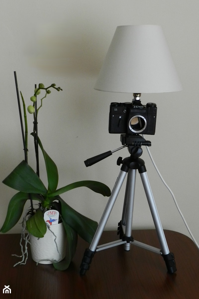 Nowoczesna lampka z aparatu fotograficznego - zdjęcie od Stylowy_Dom