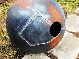 Kula betonowa efekt stali spawanej - zdjęcie od Betonosfera