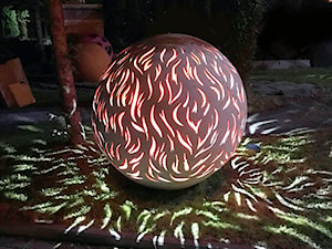 Ogrodowa kula świecąca - zdjęcie od Betonosfera