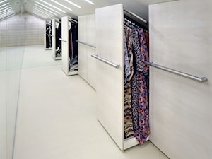 garderoba - szafy w skosie dachu - zdjęcie od Metropolis2