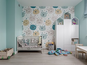 SEGMENT W OŻAROWIE MAZ. - Średni zielony pokój dziecka dla niemowlaka dla dziecka dla chłopca dla dziewczynki, styl skandynawski - zdjęcie od Iv Design