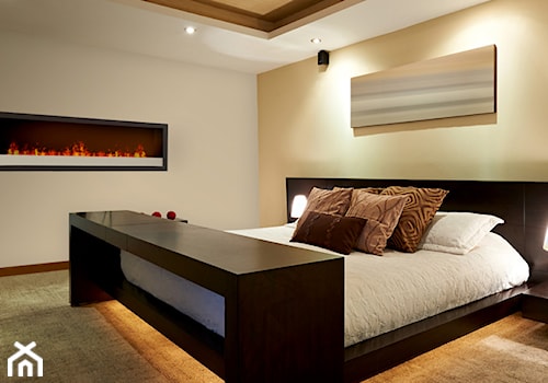 Kominki elektryczne - Średnia beżowa biała sypialnia, styl nowoczesny - zdjęcie od Kominki Dimplex