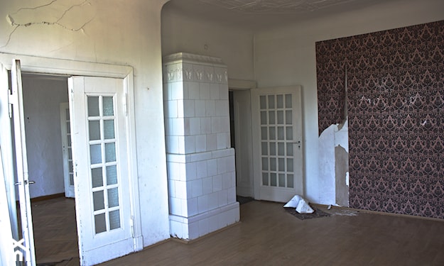 malowanie drzwi wewnętrznych na biało