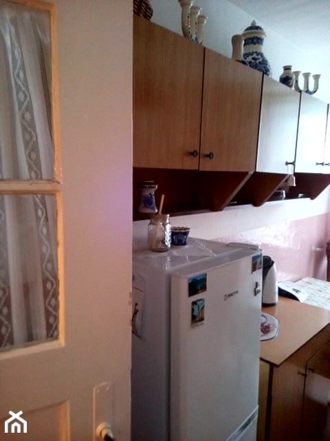 wejście do kuchni, którego już nie ma, bo ściany zostały wyburzone również w przedpokoju - zdjęcie od aleksandra-werenczuk-hinc - Homebook