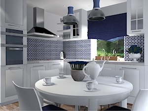 Kuchnia W Granatach - Średnia zamknięta z kamiennym blatem niebieska szara z zabudowaną lodówką kuchnia w kształcie litery l z oknem, styl tradycyjny - zdjęcie od 2A DESIGN