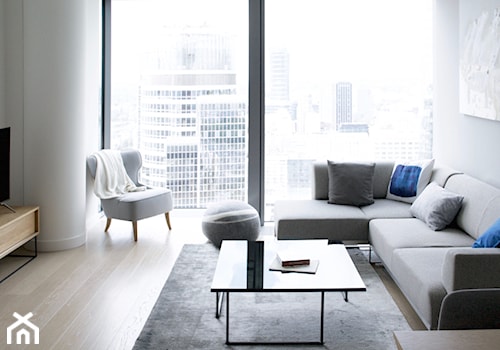 110 m nad poziomem miasta - Mały biały salon, styl minimalistyczny - zdjęcie od KANDO ARCHITECTS