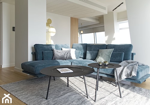 Apartament Złota 44 - Średni biały salon, styl minimalistyczny - zdjęcie od KANDO ARCHITECTS