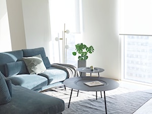 Apartament Złota 44 - Mały szary salon, styl minimalistyczny - zdjęcie od KANDO ARCHITECTS