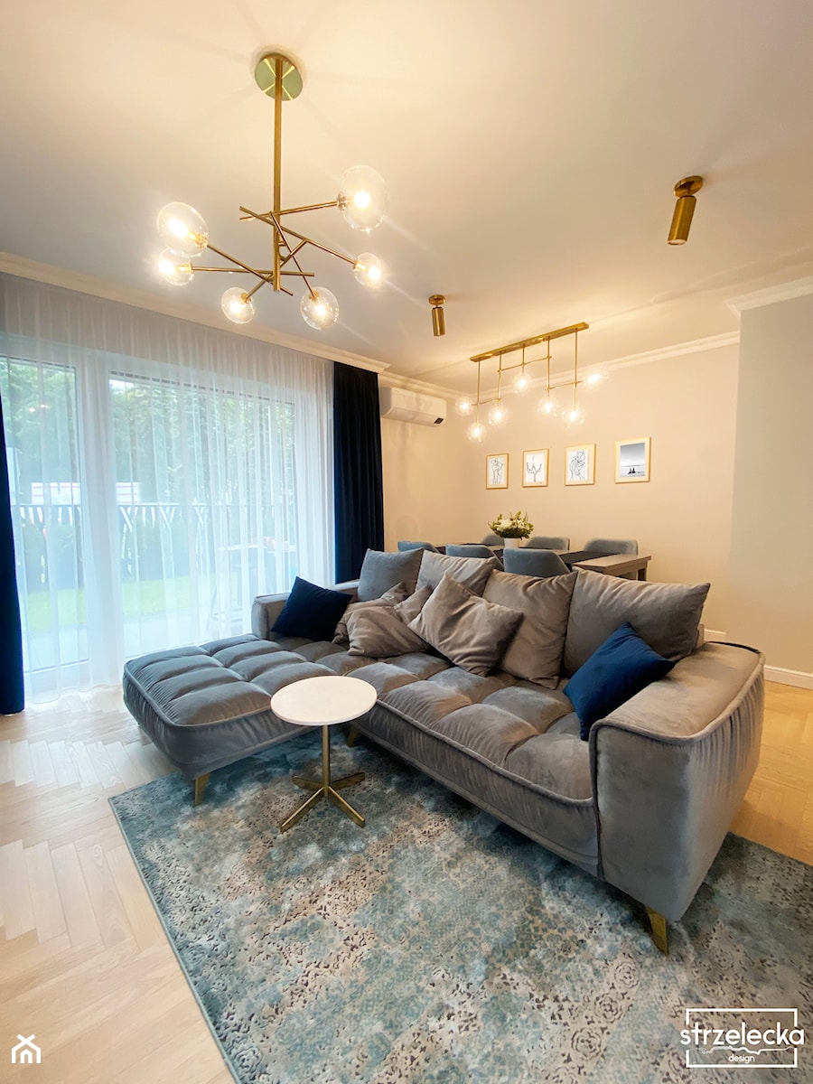 Mieszkanie w klasyczno - velvetowym wykończeniu - Salon, styl tradycyjny - zdjęcie od Strzelecka Design