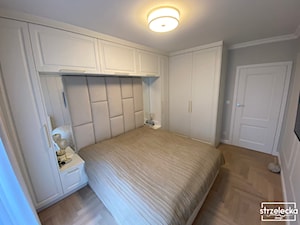 Mieszkanie w klasyczno - velvetowym wykończeniu - Sypialnia, styl tradycyjny - zdjęcie od Strzelecka Design