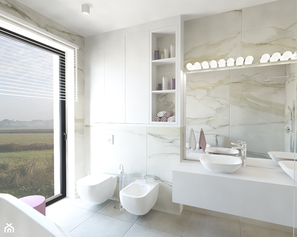 Łazienka z wykorzystaniem płytki calacatta i pudrowego różu - Średnia z lustrem z dwoma umywalkami z punktowym oświetleniem łazienka z oknem, styl nowoczesny - zdjęcie od Strzelecka Design - Homebook