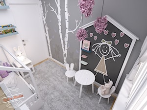 Mieszkanie 57 m2 - Mały biały czarny pokój dziecka dla dziecka dla dziewczynki, styl minimalistyczny - zdjęcie od Retro Studio