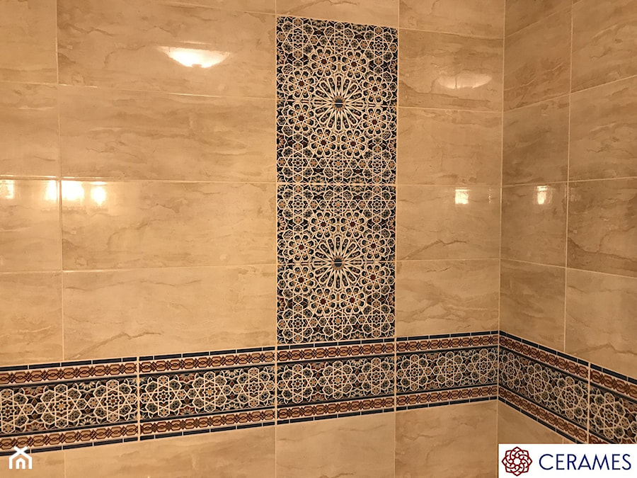 Niebanalne płytki marokańskie w łazience - zdjęcie od Cerames