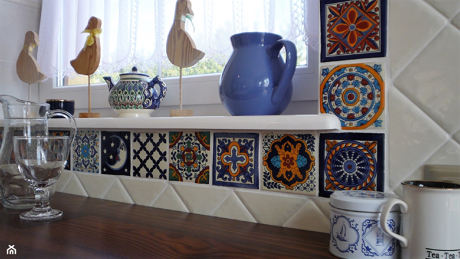 Płytki na ścianie w kuchni - zdjęcie od Cerames - Homebook