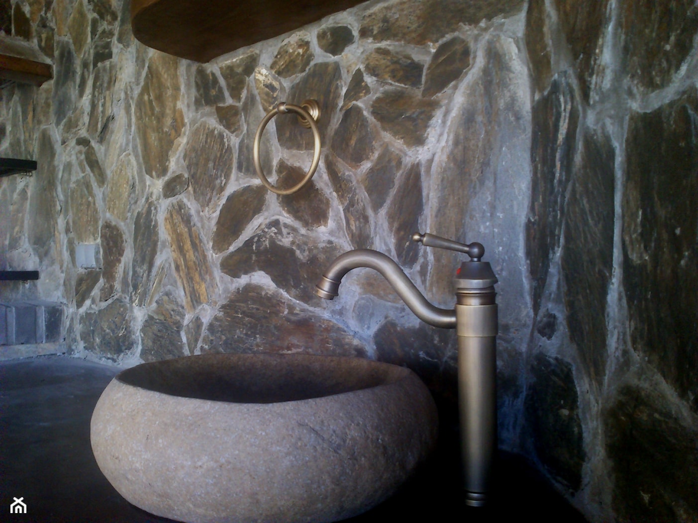 Armatura w łazience - zdjęcie od Cerames - Homebook