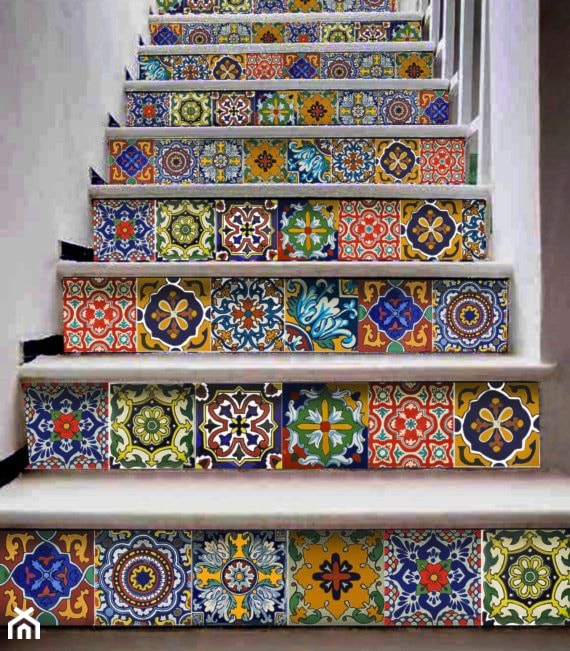 Patchworki na schodach - zdjęcie od Cerames - Homebook