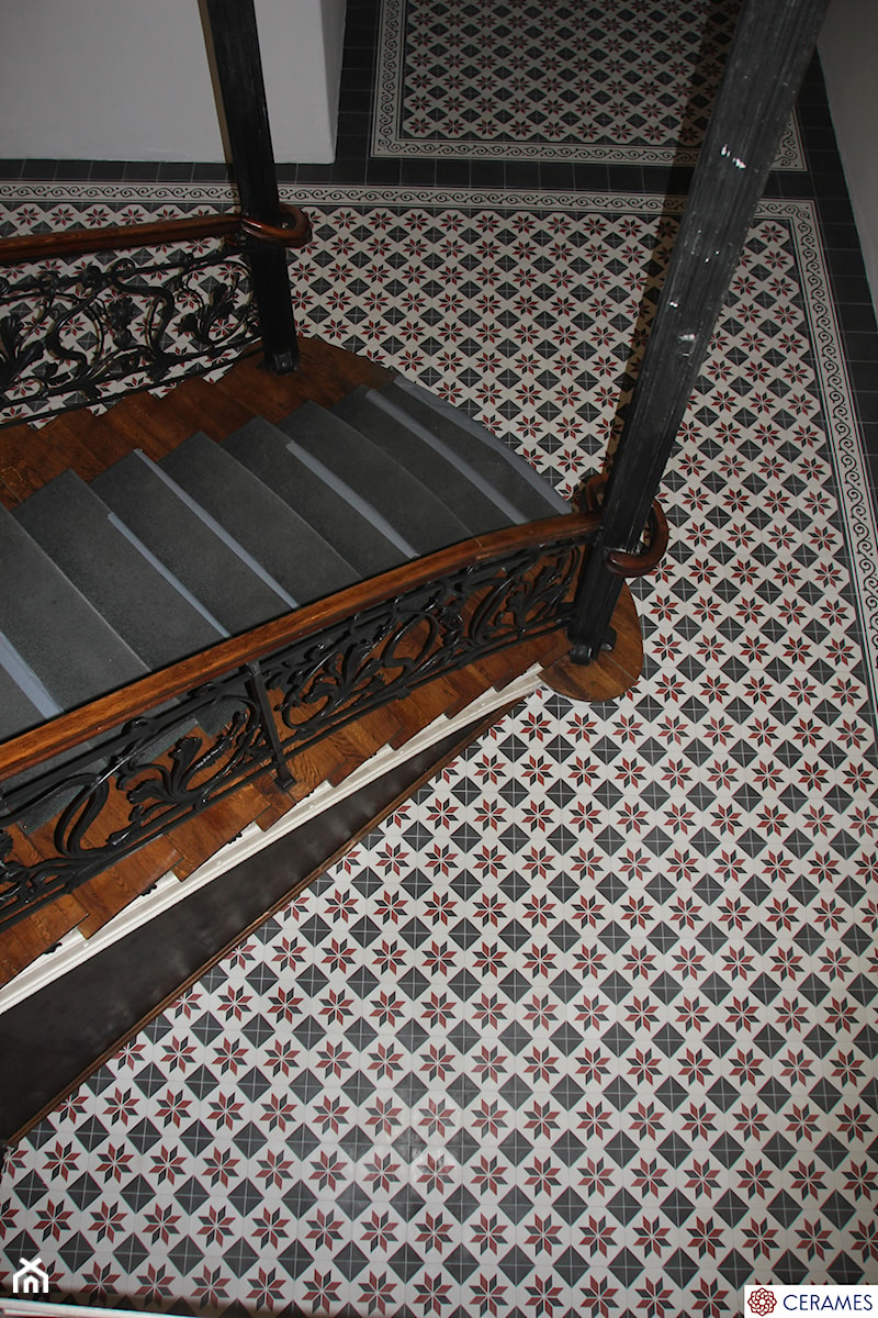 Piękna podłoga z płytek cementowych - Wnętrza publiczne, styl tradycyjny - zdjęcie od Cerames