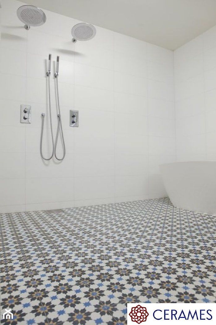Płytki cementowe w łazience na podłodze - Łazienka, styl tradycyjny - zdjęcie od Cerames - Homebook