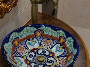 Meksykańska umywalka w łazience - zdjęcie od Cerames