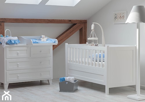 Mały biały pokój dziecka dla niemowlaka dla chłopca dla dziewczynki - zdjęcie od Meble Nizio