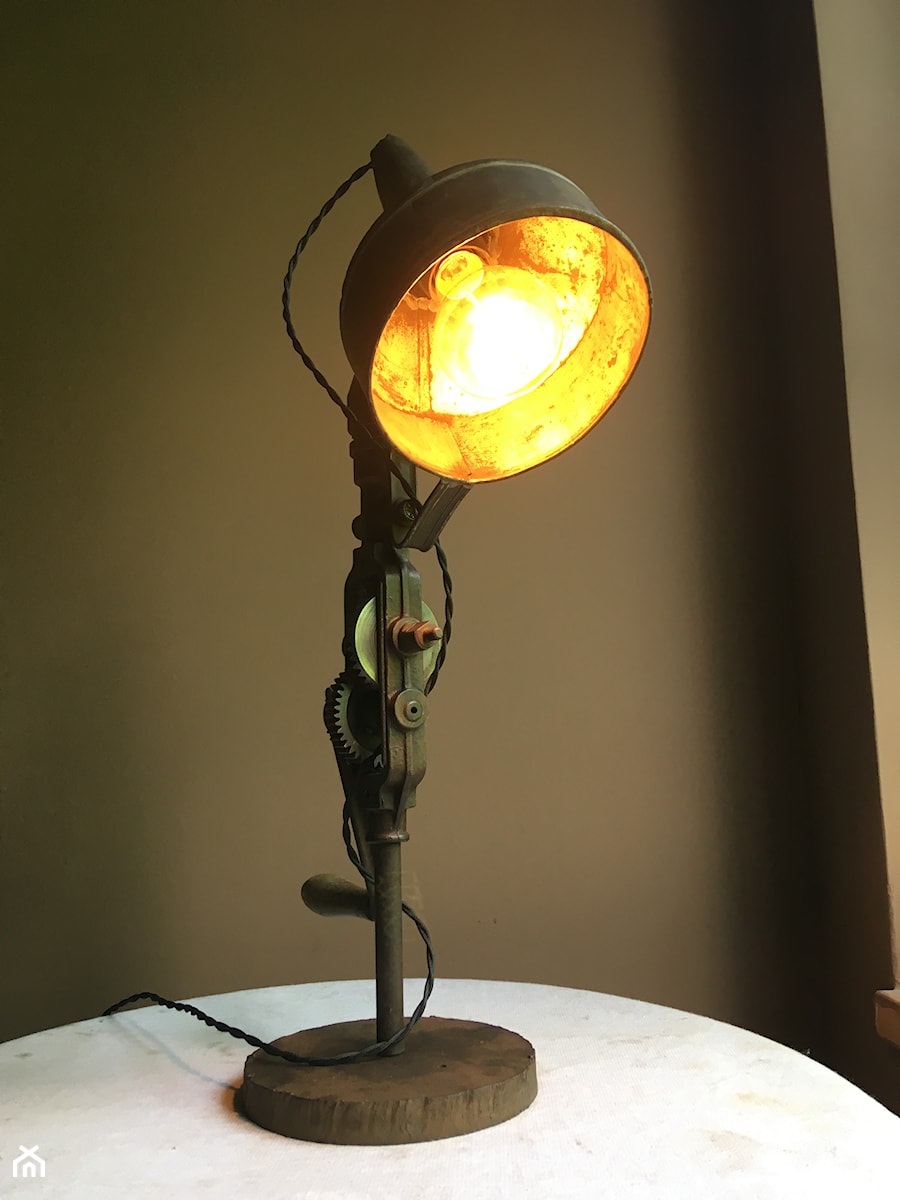 Lampa biurkowa Oz - zdjęcie od zezłomu