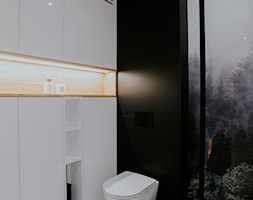 Mieszkanie 62m2 - Wyszków - Średnia bez okna ze szkłem na ścianie z punktowym oświetleniem łazienka, ... - zdjęcie od Mieszkanie to wyzwanie - Homebook