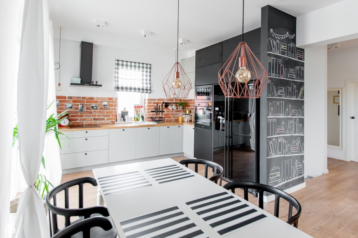 Moje mieszkanie - Średnia biała szara jadalnia w kuchni, styl skandynawski - zdjęcie od Mieszkanie to wyzwanie - Homebook